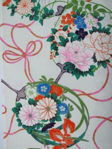 団扇に花〔縮緬〕〔着尺地〕