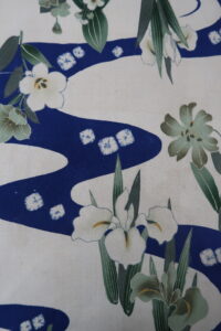 菖蒲　　縮緬　　長着